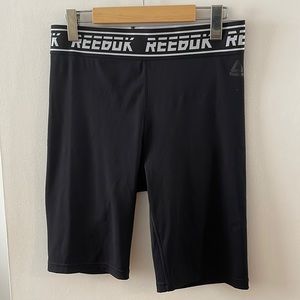 ❌SOLD❌🤍REEBOK🤍 BIKER SHORTS LEGGINGS